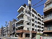 建物外観／山手線「代々木」駅へ徒歩約5分、各方面へアクセス便利な好立地！周辺お買い物施設も充実し暮らしやすい住環境です。