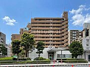建物外観（2026.6撮影）／川崎駅へ徒歩約13分、周辺施設も充実し暮らしやすい住環境です！