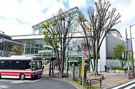 経堂コルティまで90m