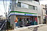 周辺：ファミリーマート世田谷上馬一丁目店まで270m