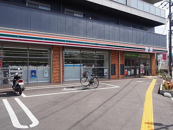 画像4:セブンイレブン向日東田中瀬店まで419m