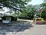 周辺：関ヶ谷第二公園まで620m、木々の木漏れ日の下で、涼を取る事も出来ます。見通しの良い公園ですので、お子様を安心して遊ばせられます。