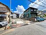 その他：《外観》　■一戸建ての多いエリア、静かで落ち着いた雰囲気。シンプルで美しいフォルム空気までクリーンになるような佇まい。心地よいライフスタイルが実現できるそんな予感。
