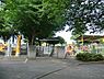 周辺：上の原幼稚園まで1028m、緑に囲まれた環境を最大限に活かし心も体も知能も発達するよう、幼児が自発的に意欲を持って取り組む環境作り。