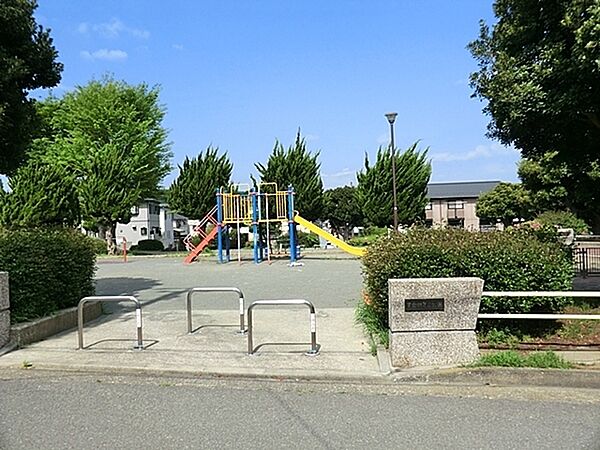 周辺を拡大表示
