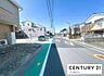 その他：【前面道路】明るい大型分譲地のため、人通りや子育て世帯も多い街並みで安心です！
