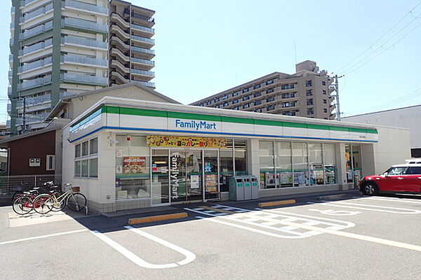画像24:ファミリーマート堺津久野町店まで227m