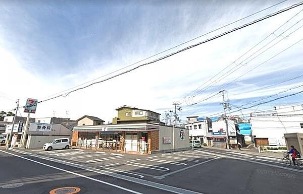 画像27:セブンイレブン泉大津菅原町店まで550m