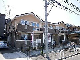 ラシュレ  ｜ 大阪府和泉市伯太町２丁目（賃貸アパート1LDK・2階・46.09㎡） その1