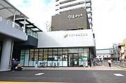 ファミリーマート羽衣駅東店まで426m