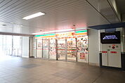 アンスリーN．KLASS泉大津店まで217m