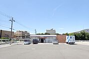 セブンイレブン高石総合体育館前店まで612m