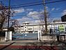周辺：川崎市立東大島小学校まで284m、創立は昭和30年4月1日。学区域は大島3、5丁目、藤崎4丁目1〜4番、9〜16番