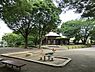 周辺：境之谷公園まで495m、公園内に室内全体がアスレチックのこどもログハウスがあります。もちつき大会など様々なイベントも行っています。