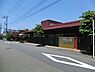 周辺：キッズビレッジつくし保育園まで432m、園舎のデザインは秘密基地のよう。開放的な空間で園児の笑顔がはじけます。