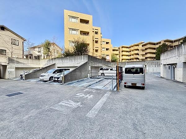 駐車場を拡大表示