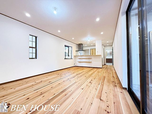 リビング/ダイニング 町田市金井2丁目