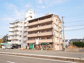 福岡県北九州市小倉南区守恒本町1丁目（賃貸マンション1LDK・3階・49.12㎡） その1