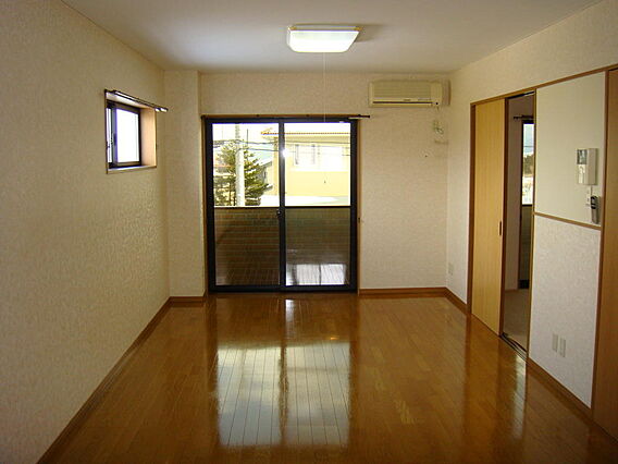 リビング/ダイ...