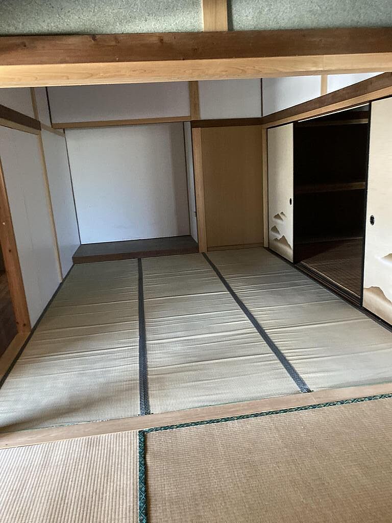 detached 大分県佐伯市鶴見大字地松浦591