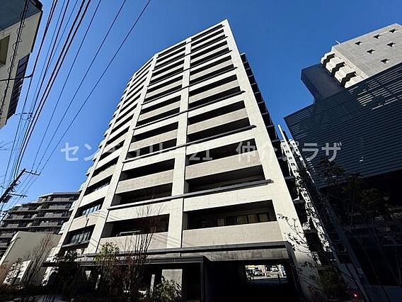 堂々とした高層...