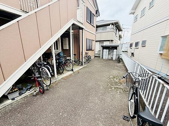 建物の外観がし...