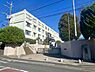 周辺：御所見小学校まで2760m、＊学校教育目標＊『豊かに学び育つ御所見の子』　　～えがお　かがやき　ささえあい～