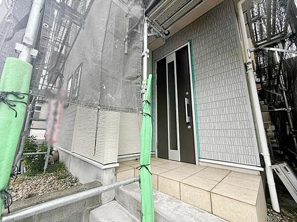 玄関を拡大表示