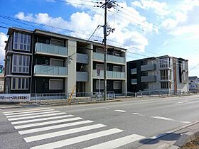 ウエスト　ヴィレッジ9  ｜ 滋賀県彦根市大藪町2511-1（賃貸マンション1LDK・3階・44.58㎡） その1