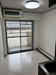 シャトル城町 3階ワンルームのリビング/ダイニング