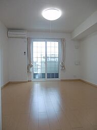 フラン・ジェルメ 1階ワンルームのリビング/ダイニング