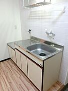 ※お部屋により内装の色合いが異なります。