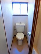 ※お部屋により内装の色合いが異なります。