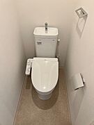 ※お部屋により内装の色合いが異なります。
