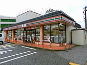 セブンイレブン彦根駅前店まで736m