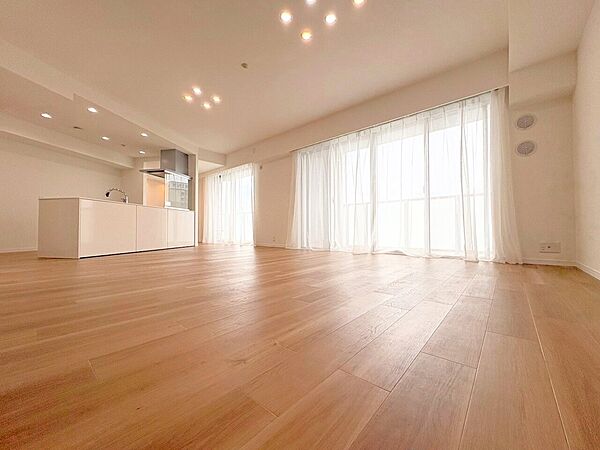 リビング/ダイニングを拡大表示