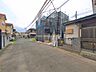 外観：前面道路含む現地