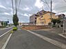 外観：前面道路含む現地