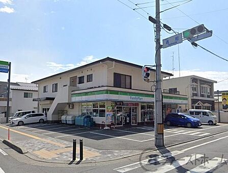 ファミリーマート川越通町店まで190m