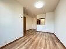 ピオニー 102 1階1LDKのリビング/ダイニング