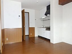 ヴィルフィル　C棟 101 1階2DKのリビング/ダイニング