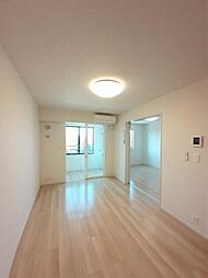 オリエンタル　レジデンス6 203 2階2LDKのリビング/ダイニング