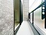 バルコニー：【Balcony】  バルコニーは風通しが良く、日中は日当たりも良好です！