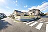 その他：ふりそそぐ陽射しと開放的な空間形成。青空を背景に更なる美しさを醸す佇まい。