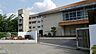 周辺：南中学校まで1300m