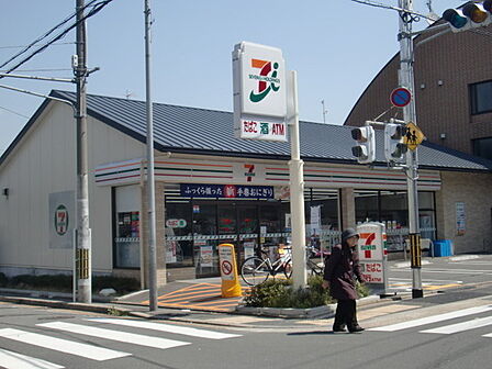 セブンイレブン伏見深草藤森店まで1024m