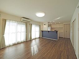 港南台めじろ団地36号棟 1LDKのリビング/ダイニング