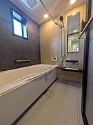 【同社施工例】現在建築中ですが現地で場所の雰囲気、同社施工の建築済お部屋でイメージもできますので、完成前のお問合せ・ご内覧大歓迎です♪