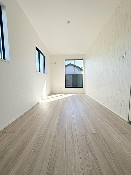洋室を拡大表示