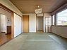 和室：5.9帖和室。リビングの続き間や独立した空間として、ライフスタイルに合わせて使用できます。
